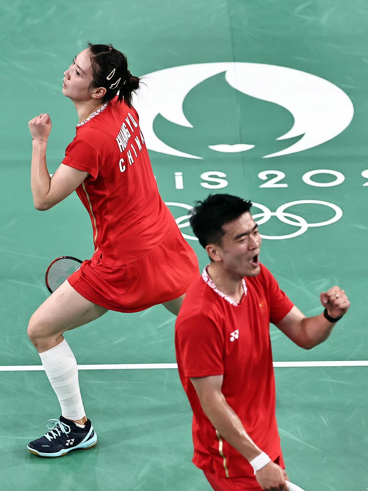 中国队轻取法国队,郑思维高光表现 中国队轻取法国队,郑思维高光表现