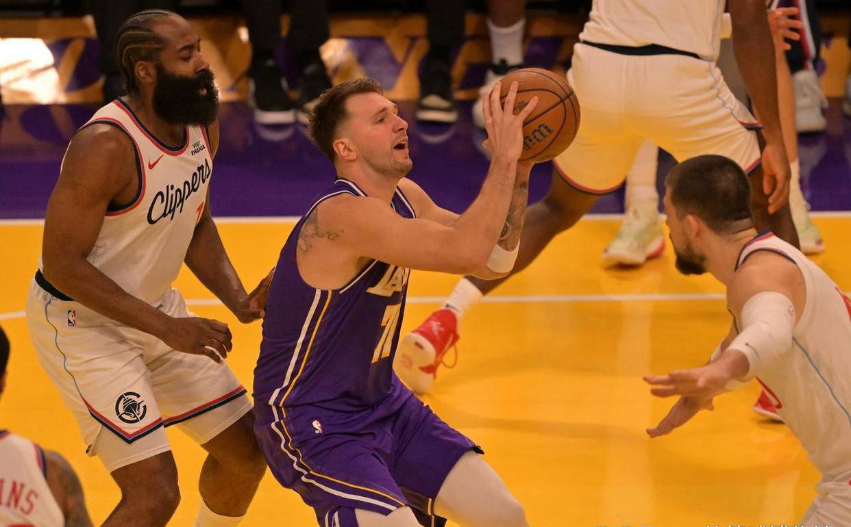 步行者横扫热火,麦科勒姆高光表现 步行者横扫热火,麦科勒姆高光表现