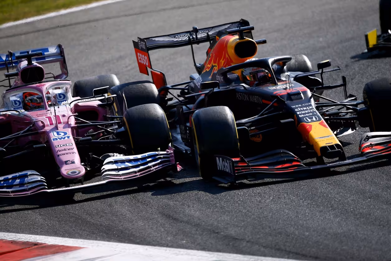 阿斯顿马丁横扫法拉利，佩雷兹带队取胜